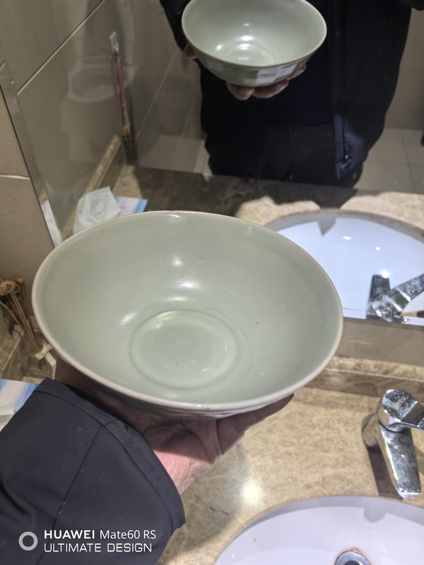 古玩陶瓷龍泉青瓷刻仰蓮紋碗,北宋拍賣,當前價格9999元