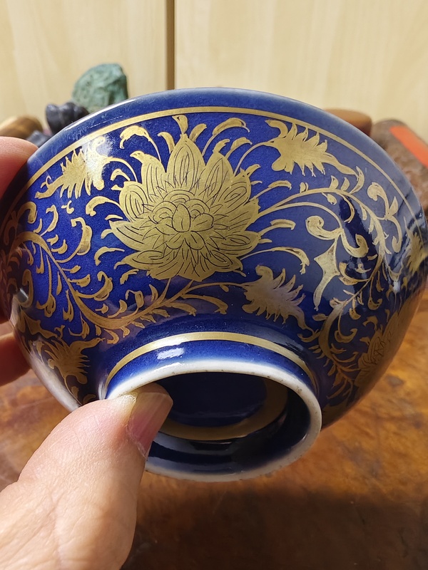 古玩陶瓷藍釉描金碗拍賣，當前價格698元