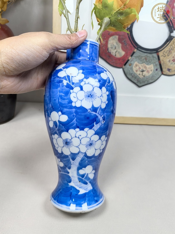 古玩陶瓷青花冰梅紋雞腿瓶真品鑒賞圖