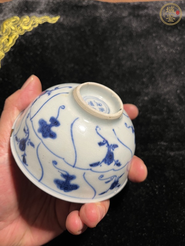 古玩陶瓷如意靈芝紋青花茶圓真品鑒賞圖