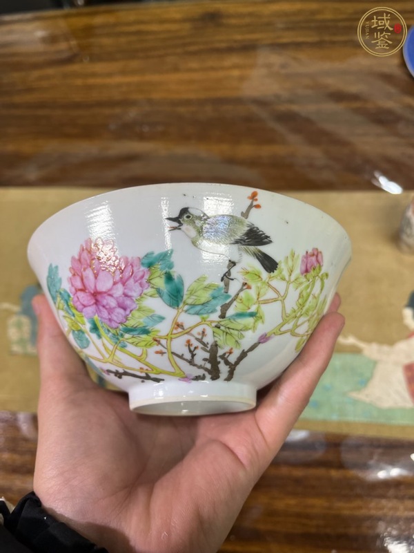 古玩陶瓷清光緒 淺絳彩花鳥紋碗真品鑒賞圖