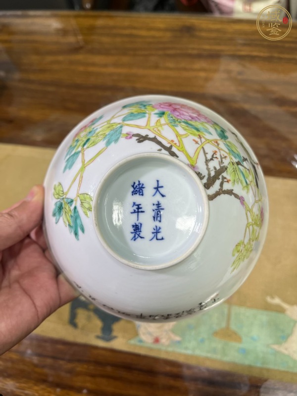 古玩陶瓷清光緒 淺絳彩花鳥紋碗真品鑒賞圖