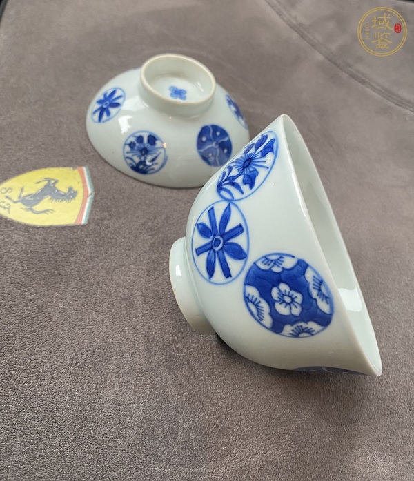 古玩陶瓷青花皮球花紋蓋碗真品鑒賞圖