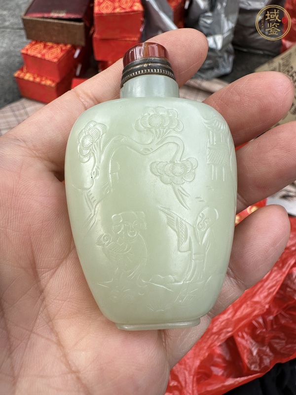 古玩玉器和田玉鼻煙壺真品鑒賞圖