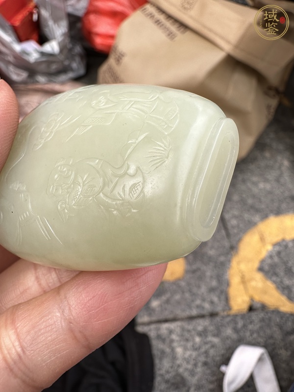 古玩玉器和田玉鼻煙壺真品鑒賞圖