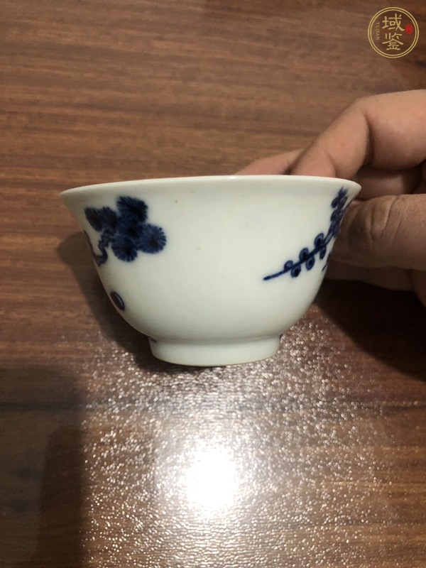 古玩陶瓷清晚·青花歲寒三友紋杯 （日本）真品鑒賞圖