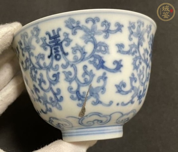 古玩花間壽字紋青花杯真品鑒賞圖