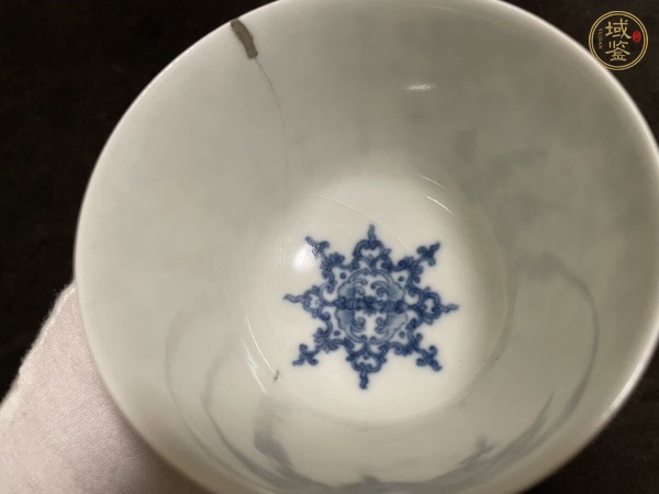 古玩陶瓷花間壽字紋青花杯真品鑒賞圖