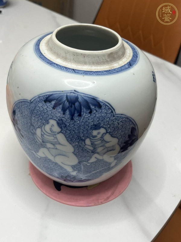 古玩陶瓷青花連生貴子圖罐真品鑒賞圖