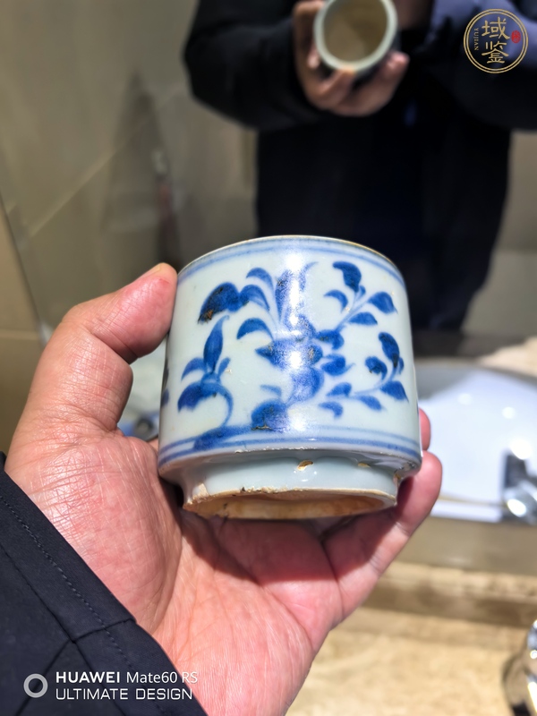 古玩陶瓷青花折枝花卉紋筒式爐真品鑒賞圖