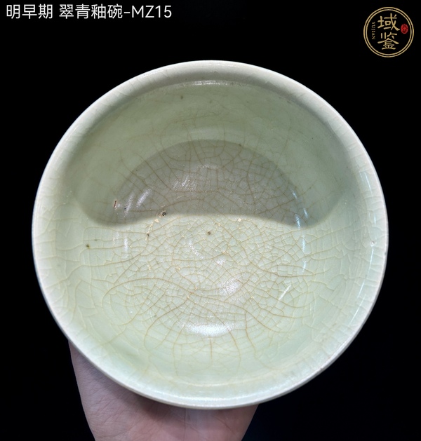 古玩陶瓷明早期景德鎮(zhèn)窯青釉碗真品鑒賞圖