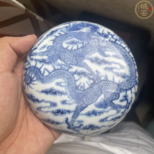 古玩轉(zhuǎn)賣清光緒青花云龍趕珠紋蓋盒拍賣，當前價格0元