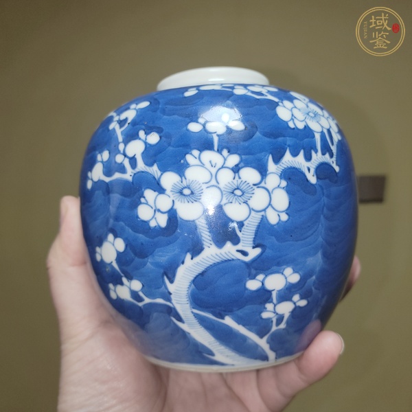 古玩陶瓷青花冰梅圖茶葉罐真品鑒賞圖