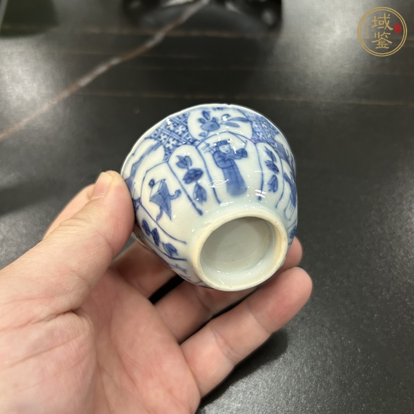 古玩陶瓷青花人物紋花口杯真品鑒賞圖