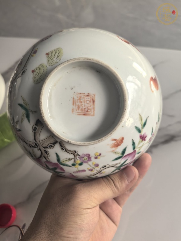 古玩陶瓷粉彩九桃紋茶碗真品鑒賞圖