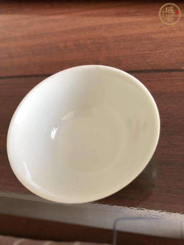 古玩陶瓷軋道粉彩杯真品鑒賞圖