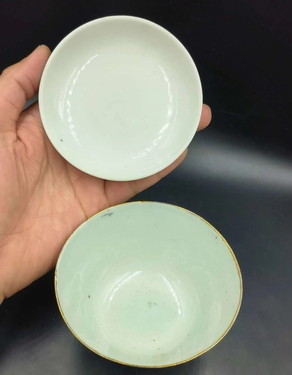 古玩陶瓷胭脂紅彩山水人物蓋碗拍賣,當前價格950元