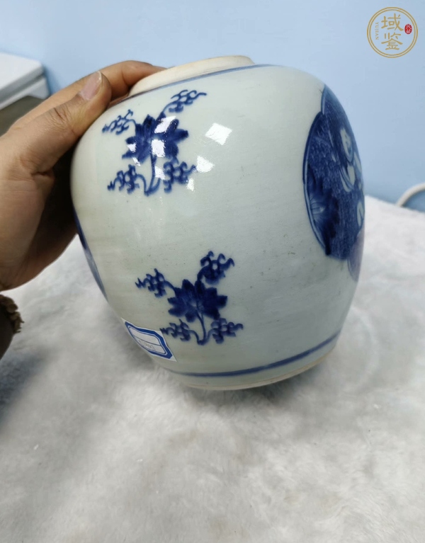 古玩陶瓷連生貴子圖青花罐真品鑒賞圖