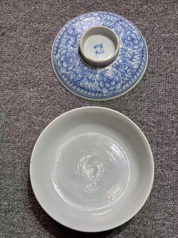 古玩陶瓷青花蓋碗拍賣，當(dāng)前價(jià)格2600元