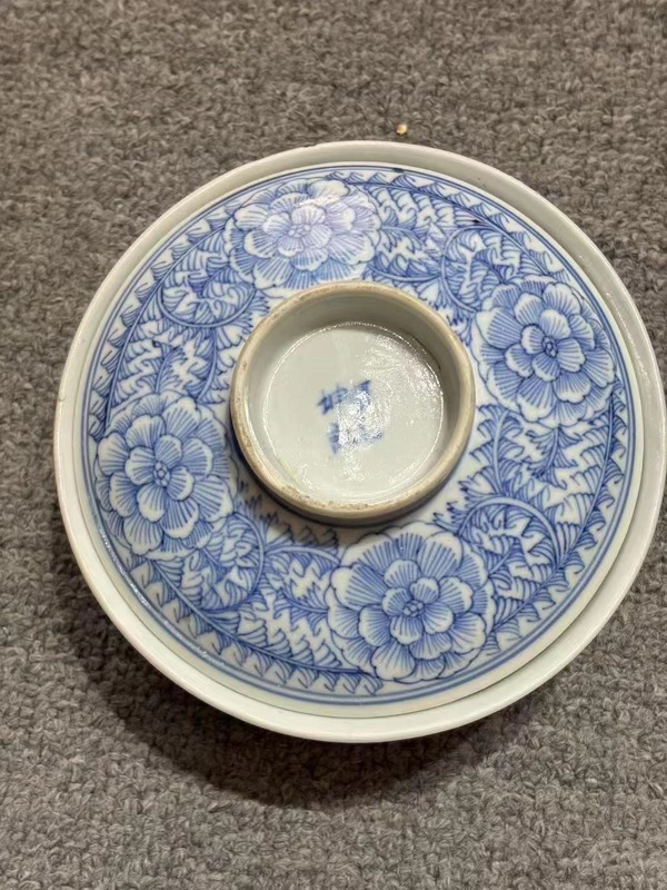 古玩陶瓷青花蓋碗拍賣，當(dāng)前價(jià)格2600元