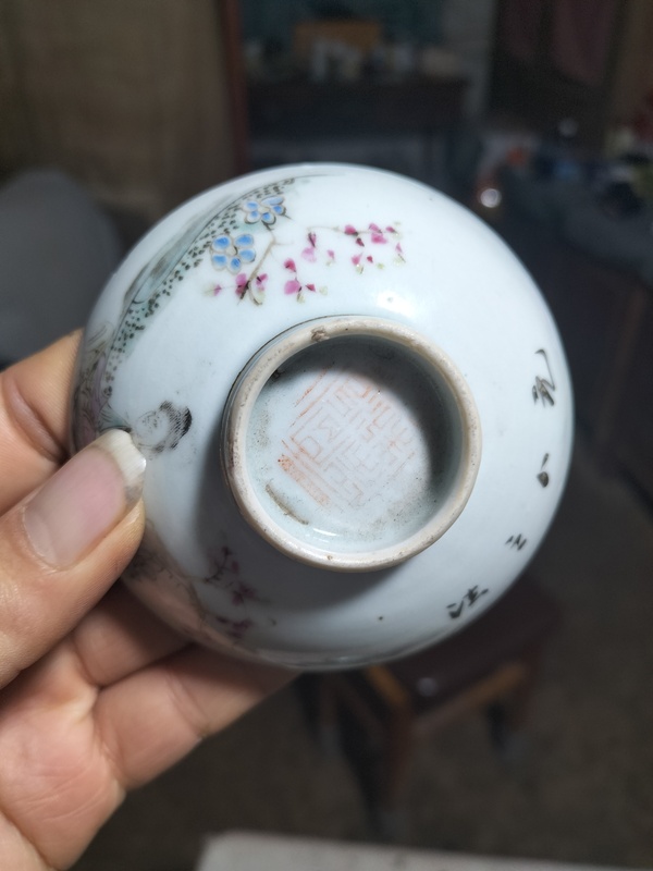 古玩轉(zhuǎn)賣民國(guó) 粉彩桃花美女蓋碗拍賣，當(dāng)前價(jià)格2800元