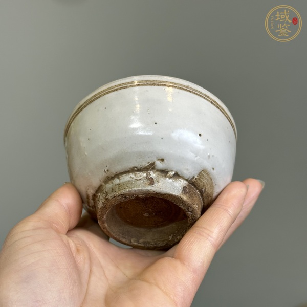 古玩陶瓷白地黑花文字茶碗真品鑒賞圖