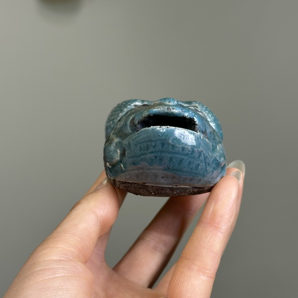 古玩陶瓷清代，磁州窯、藍(lán)釉金蟾水滴拍賣，當(dāng)前價格1300元