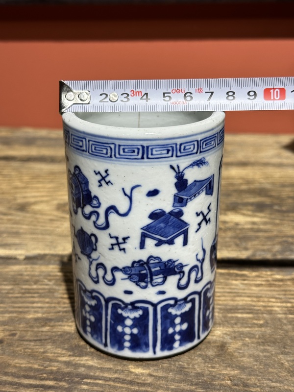 古玩陶瓷清代光緒青花博古紋筆筒拍賣,當前價格1800元