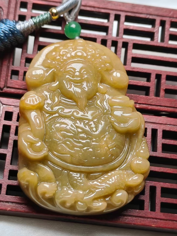 古玩玉器天然翡翠財(cái)神題材掛件拍賣(mài)，當(dāng)前價(jià)格0元