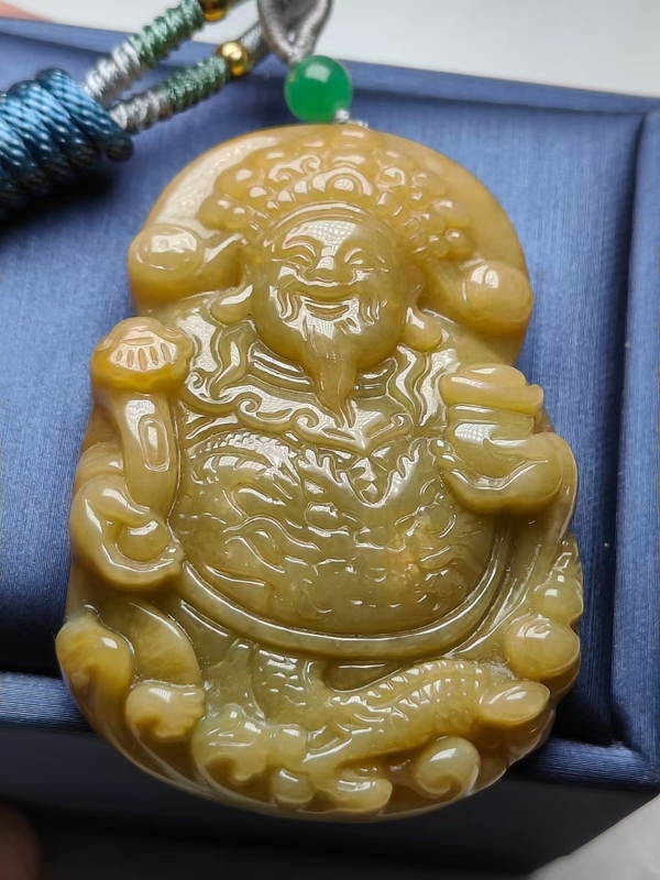 古玩玉器天然翡翠財(cái)神題材掛件拍賣(mài)，當(dāng)前價(jià)格0元