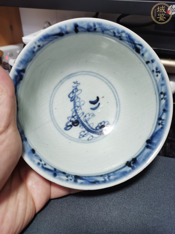 古玩陶瓷青花歲寒三友茶碗真品鑒賞圖