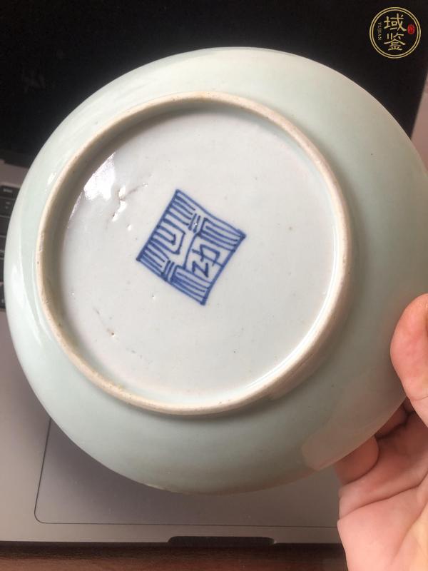 古玩陶瓷豆青釉盤真品鑒賞圖