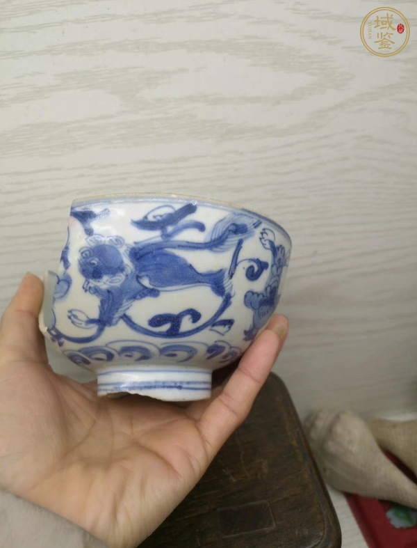 古玩陶瓷青花獅子穿花標本真品鑒賞圖