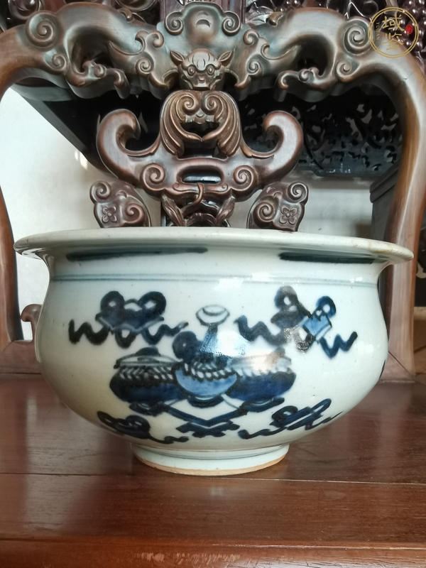 古玩陶瓷青花八寶紋香爐真品鑒賞圖