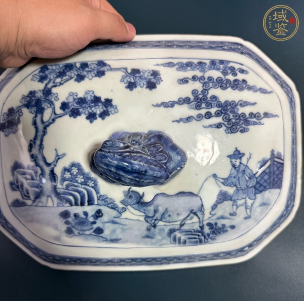 古玩陶瓷春耕圖青花神龕恭盒真品鑒賞圖