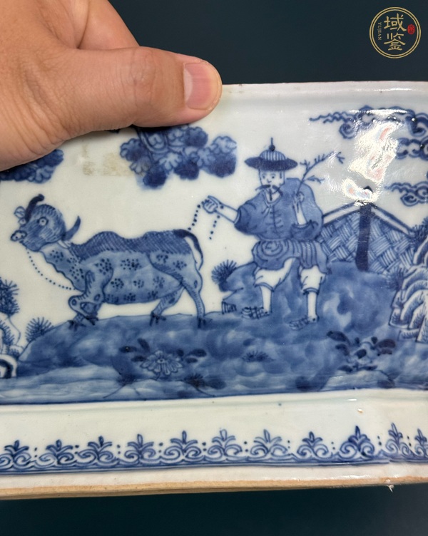 古玩陶瓷春耕圖青花神龕恭盒真品鑒賞圖