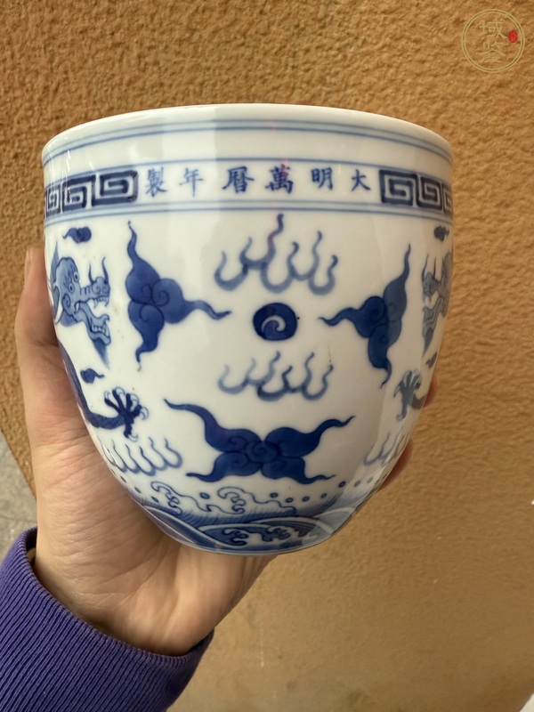 古玩龍紋青花缸真品鑒賞圖