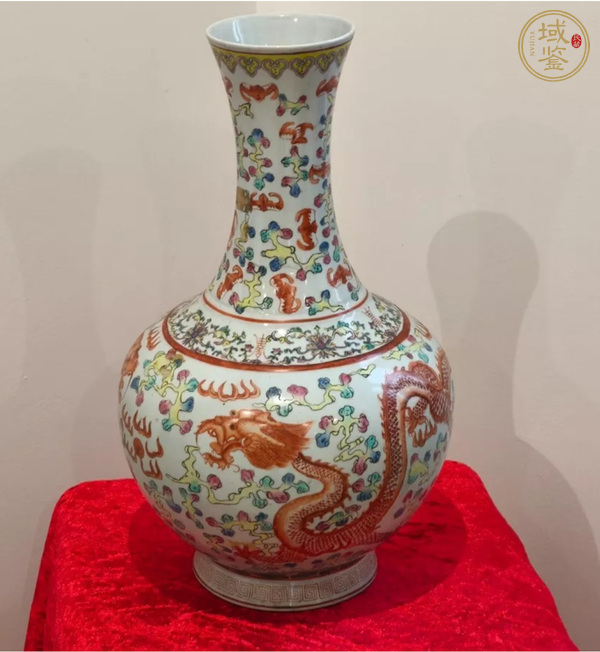 古玩創(chuàng)匯 粉彩云龍紋賞瓶真品鑒賞圖