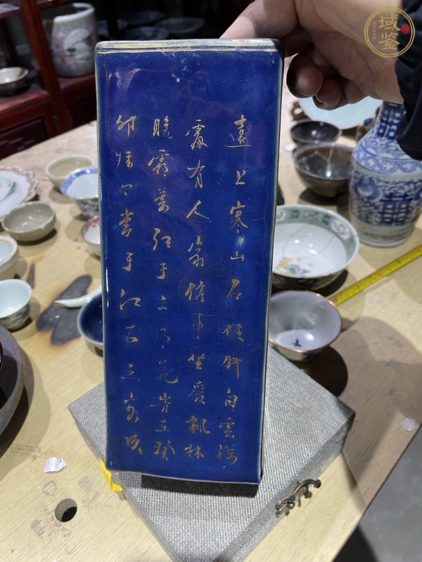 古玩陶瓷藍(lán)釉描金四方帽筒真品鑒賞圖