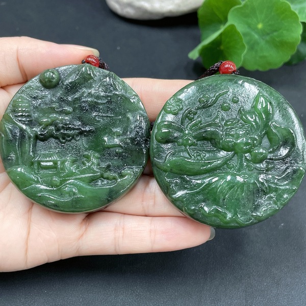 古玩玉器149和田碧玉掛件兩件一手走拍賣,當前價格290元
