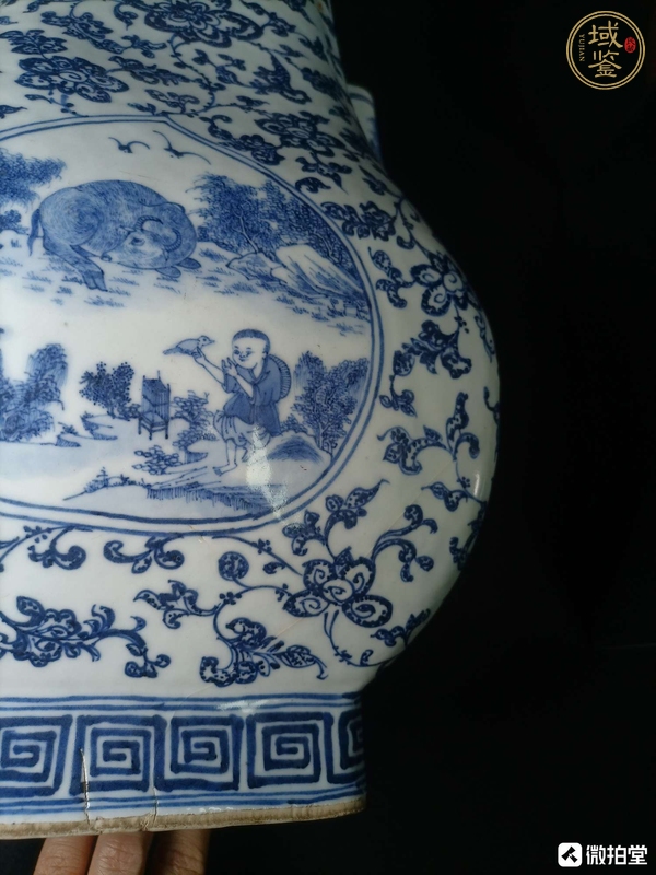 古玩陶瓷青花開光人物紋貫耳瓶，疑似復(fù)窯真品鑒賞圖