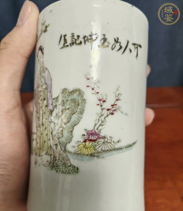 古玩陶瓷粉彩教子圖紋筆筒真品鑒賞圖