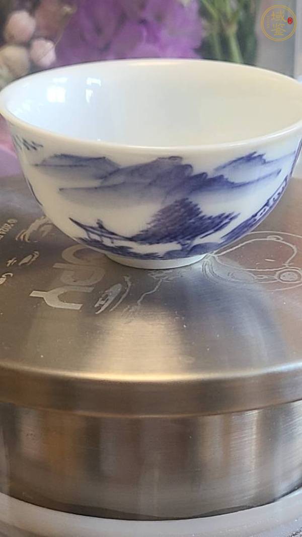 古玩陶瓷山水青花杯當代瓷真品鑒賞圖