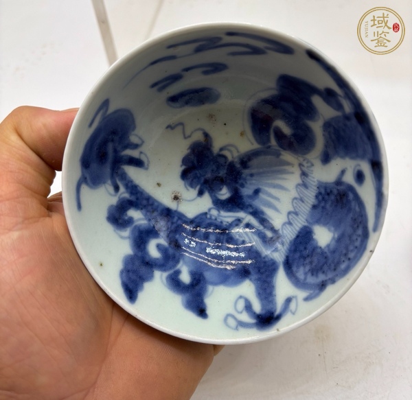 古玩陶瓷日本青花過墻龍紋杯真品鑒賞圖