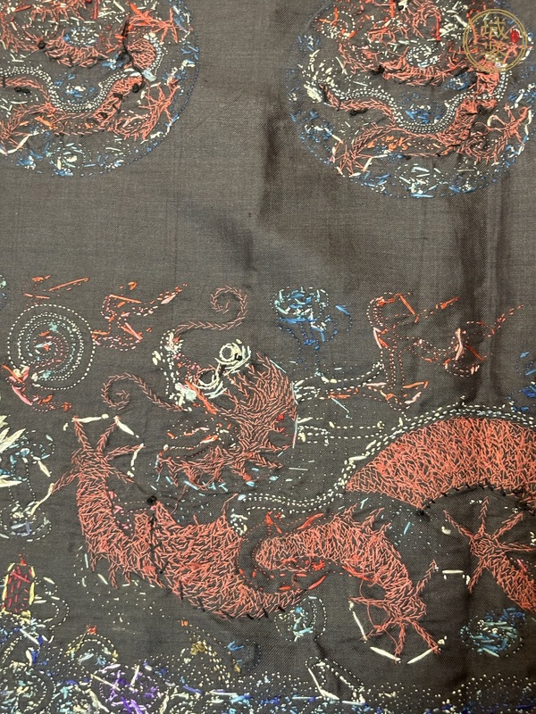 古玩雜項龍紋刺繡真品鑒賞圖