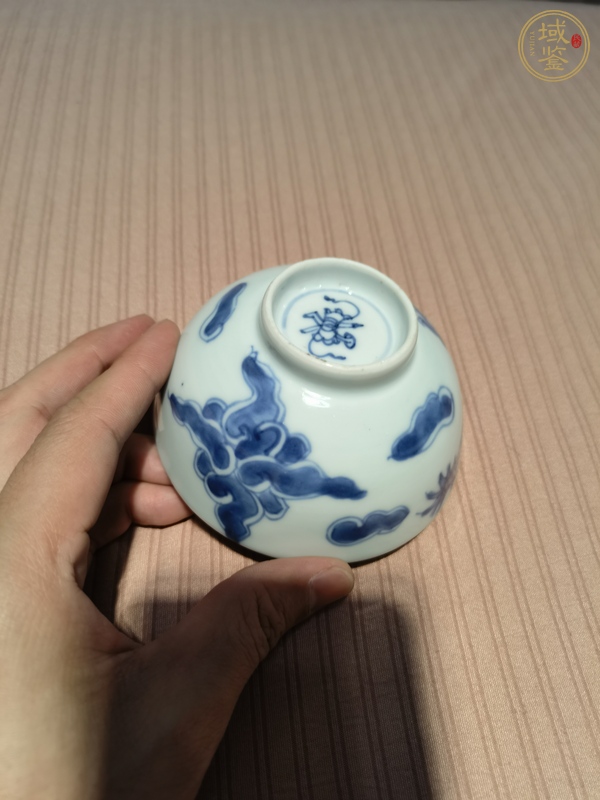 古玩過(guò)墻龍紋青花杯真品鑒賞圖