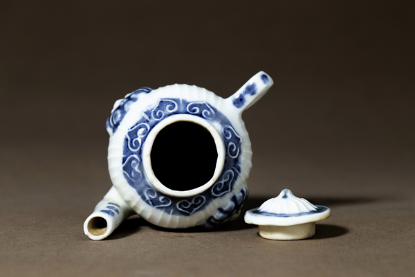 古玩陶瓷清晚·青花模印鋪首紋瓜棱硯滴（一對(duì)）拍賣(mài)，當(dāng)前價(jià)格1080元