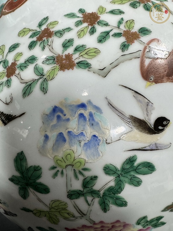 古玩陶瓷花鳥紋粉彩瓶真品鑒賞圖