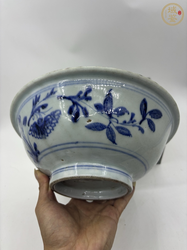 古玩陶瓷青花折枝花卉紋茶碗真品鑒賞圖