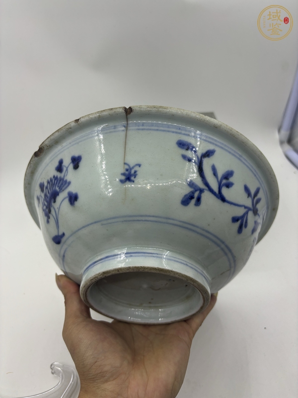 古玩陶瓷青花折枝花卉紋茶碗真品鑒賞圖